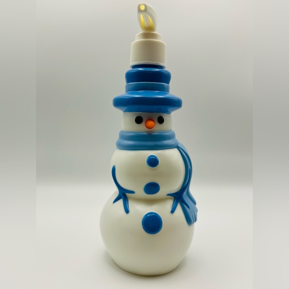 Avon Jolly Snowman Decanter 2004 w/ Box Holiday Collectible